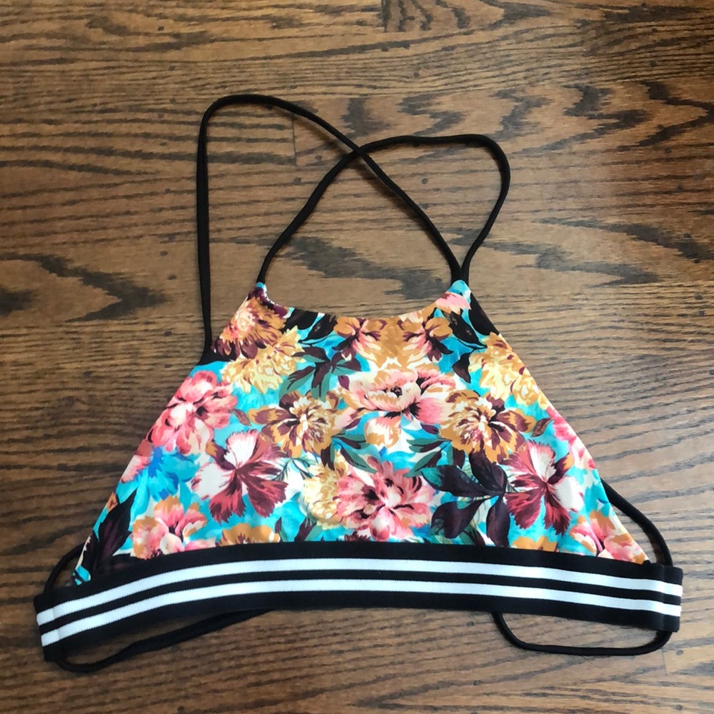 Body glove cross tie bikini top